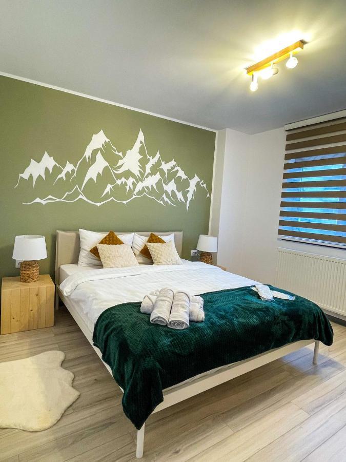 קמפינה Tudor'S Mountain Retreat מראה חיצוני תמונה