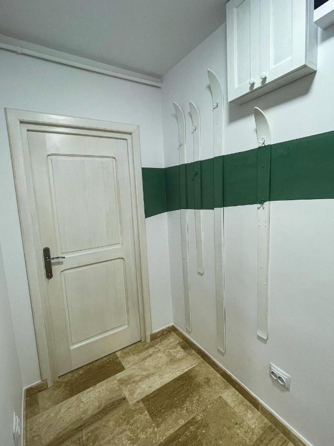 קמפינה Tudor'S Mountain Retreat מראה חיצוני תמונה